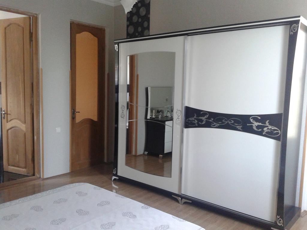 Bajo Guest House Kutaisi Ruang foto